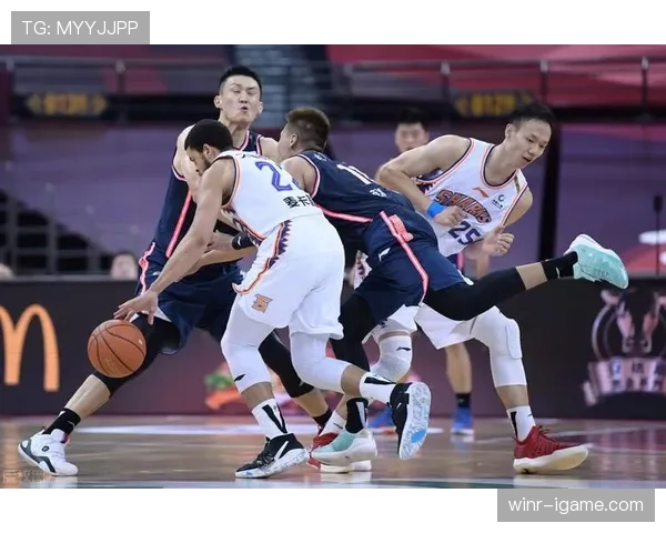 泰国队主场迎战强敌，拉加曼加拉球场见证激烈对决