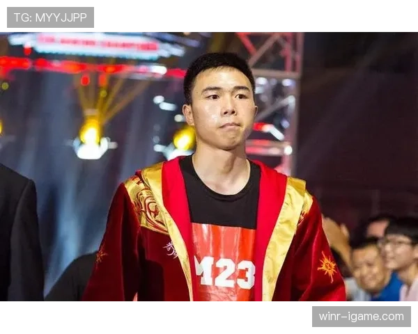 徐灿训练完直接去菜市场砍价，这反差谁懂